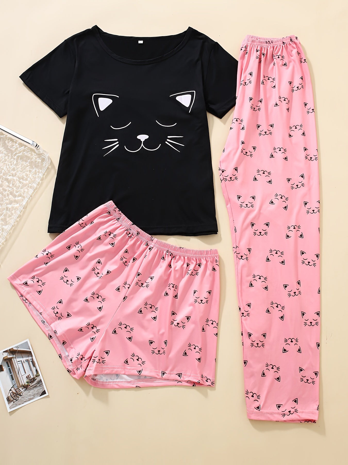 Women's Cat Print Pajama Set - Whether you prefer shorts or pants, this set has you covered with versatile options. Perfect for any pet lover