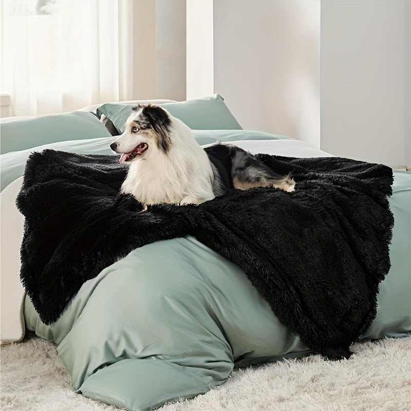 Luxurious Plush Sherpa Pet Blanket – Water-Resistant, Thickened Dog Mat for Kennel & Sofa Protection