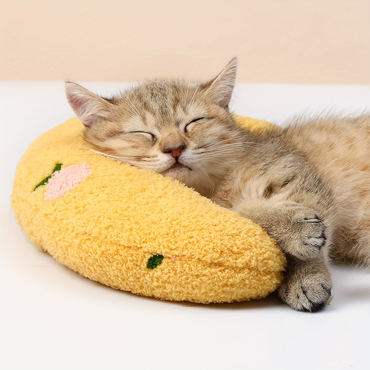 Comforting Memory Foam Cat Pillow – Chew-Resistant & Machine-Washable