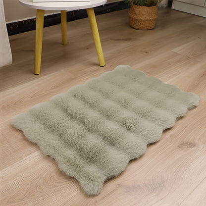 Luxurious Faux Rabbit Fur Pet Mat: Winter Comfort for Your Furry Friend