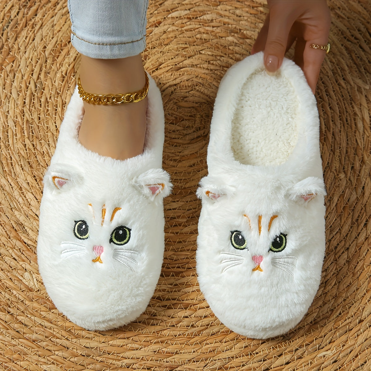 Cozy Cartoon Cat Ears Plush Slippers for Women – Soft, Lightweight Indoor Shoes with Non-Slip Sole