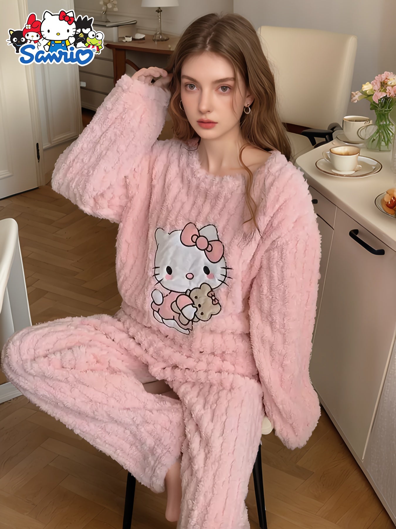 Hello Kitty Plush Pajama Set – Cozy Loungewear for Fall & Winter