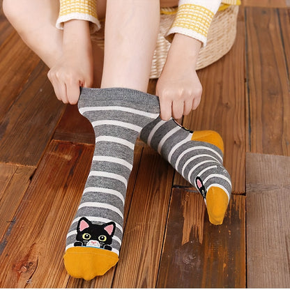 5-Pack Cozy Women's Cute Cat Print Short Ankle Socks - Perfect Gift for Her