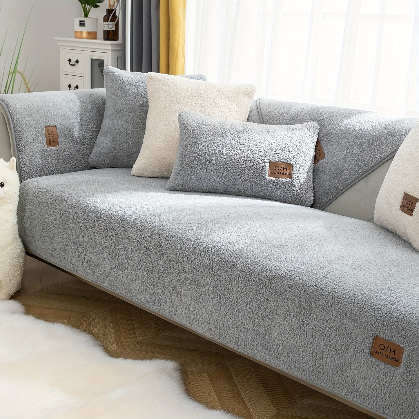 Thickened Sherpa Velvet Sofa Slipcover - Pet Friendly, Fuzzy Non-Slip Furniture Protector