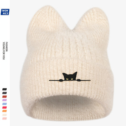 Cozy Black Cat Embroidered Knit Beanie – Stylish Warmth for Winter Adventures